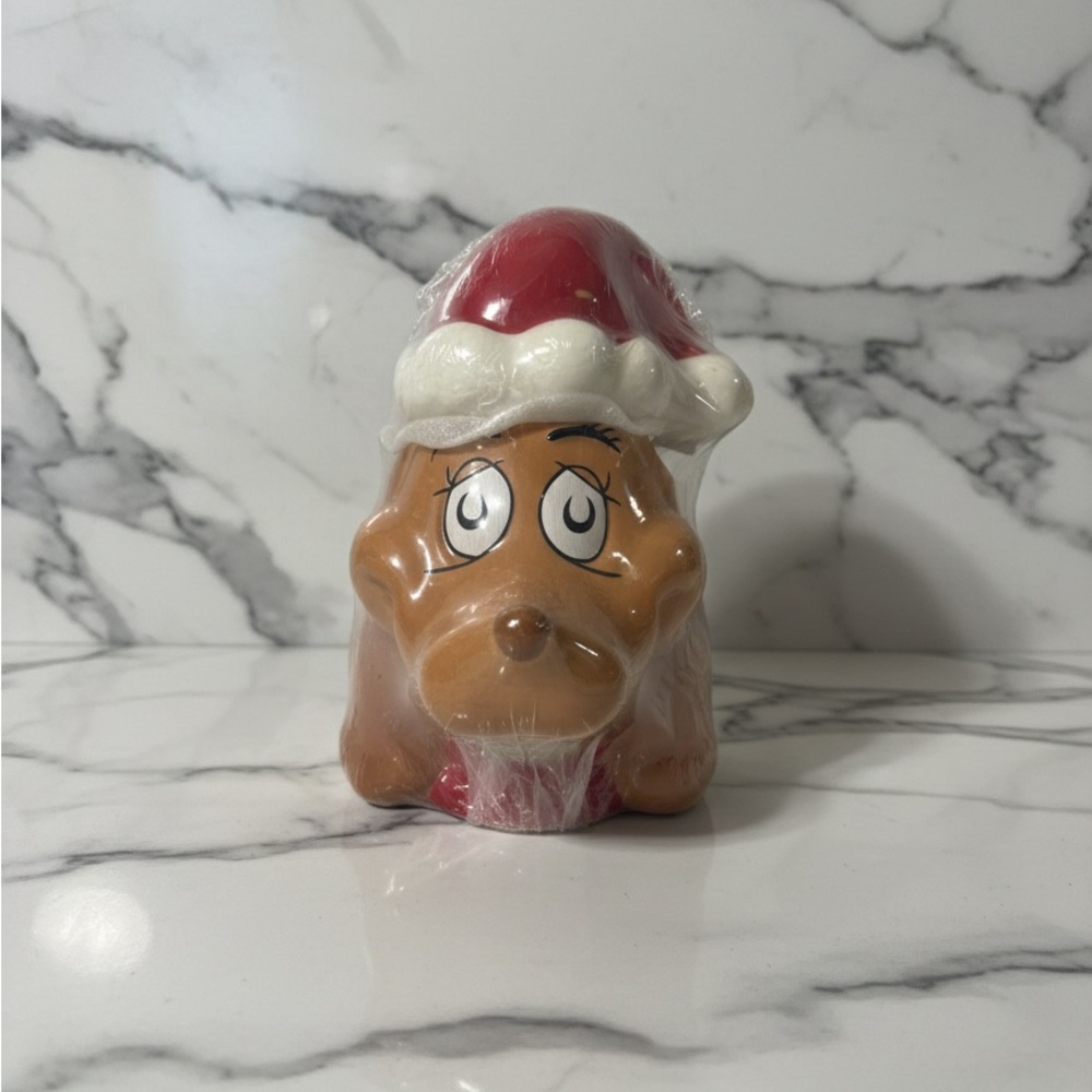New sealed Grinch max cookie canister
